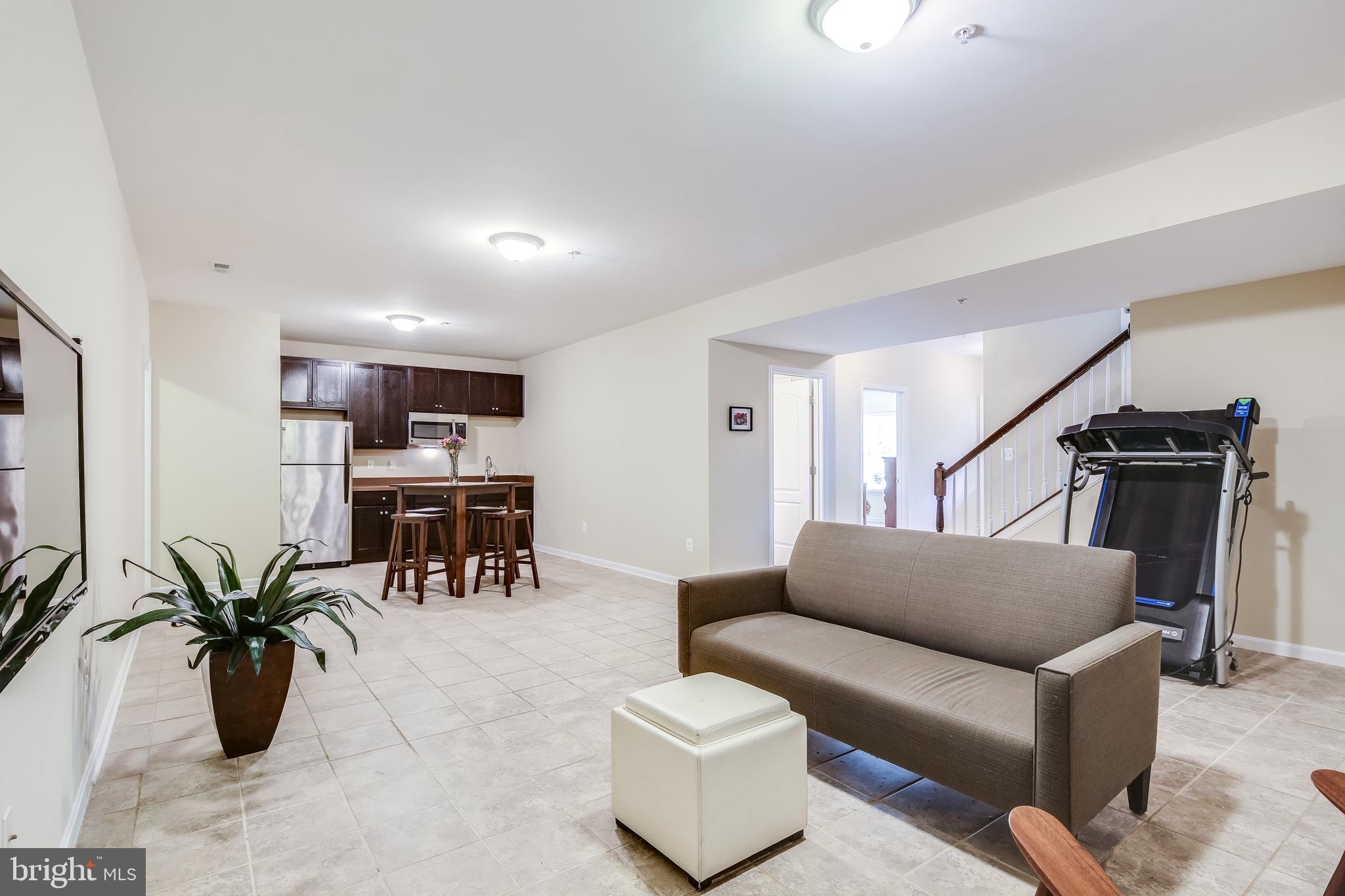 5 Ridge Road Annapolis, MD 21401 - Photo 23 of 43 Lower Level Living Area