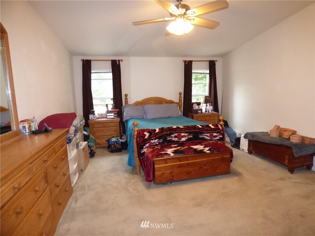 16531 Sargent Road Southwest Rochester, WA 98579 - Photo 11 of 25