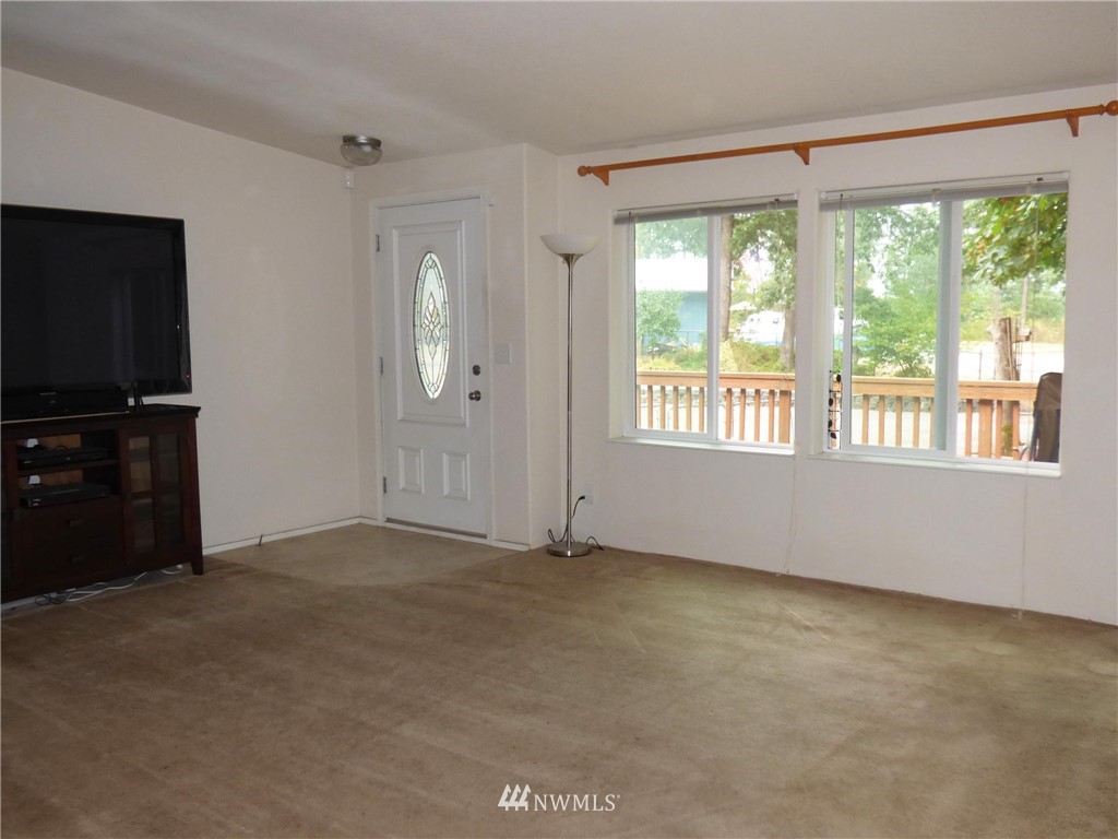 16531 Sargent Road Southwest Rochester, WA 98579 - Photo 3 of 25