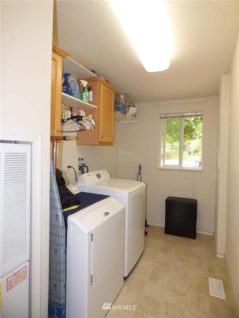 16531 Sargent Road Southwest Rochester, WA 98579 - Photo 10 of 25
