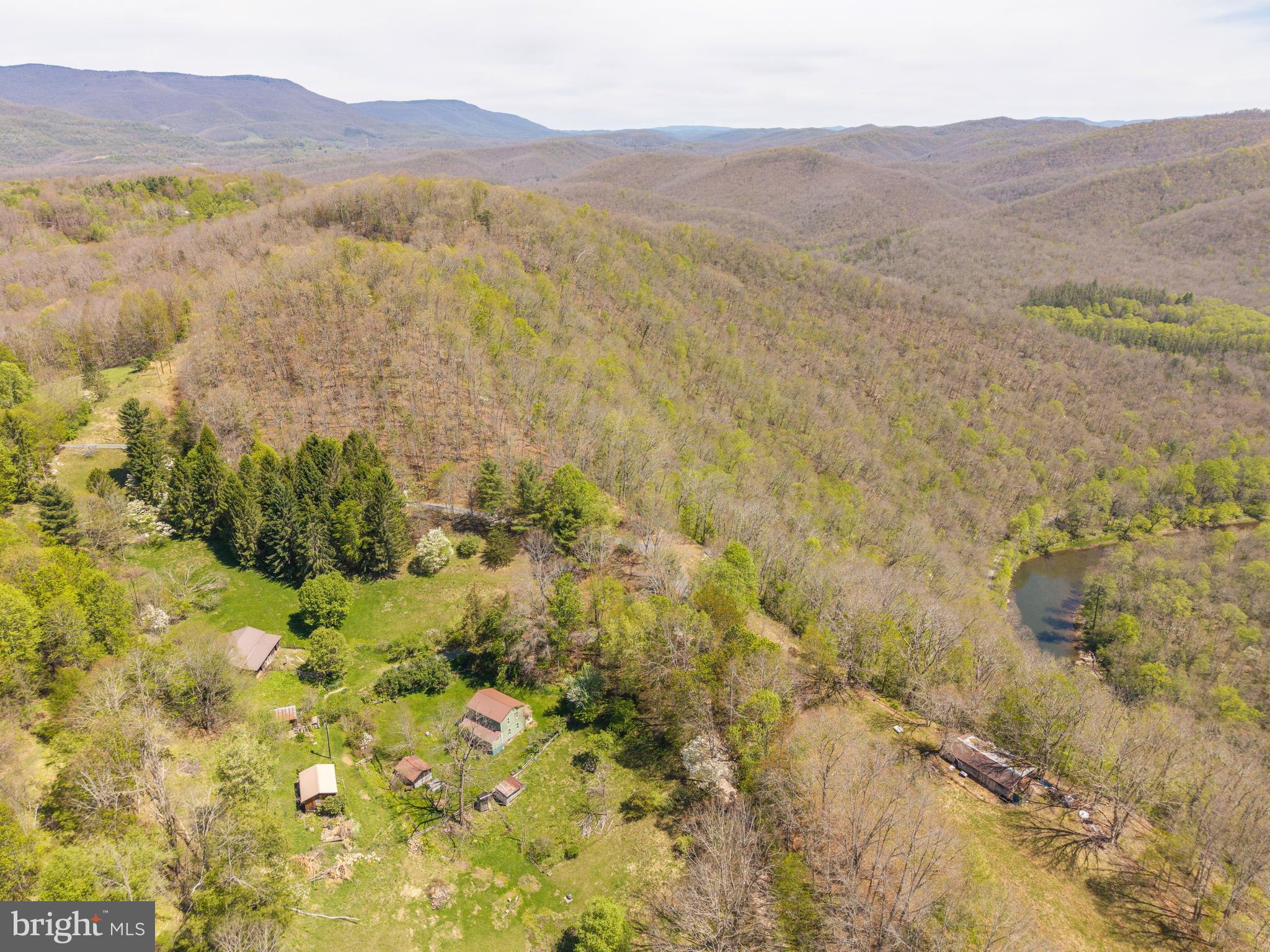 2084 Co Rte 1/14 Cass, WV 24927 - Photo 11 of 84 Gallery Image 11