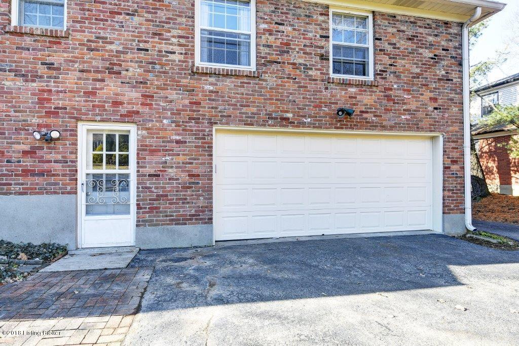 2315 Branning Road Louisville, KY 40222 - Photo 33 of 39 32