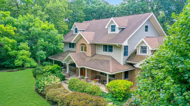 $775,000 | 6436 Johnsburg Road, Spring Grove, IL 60081