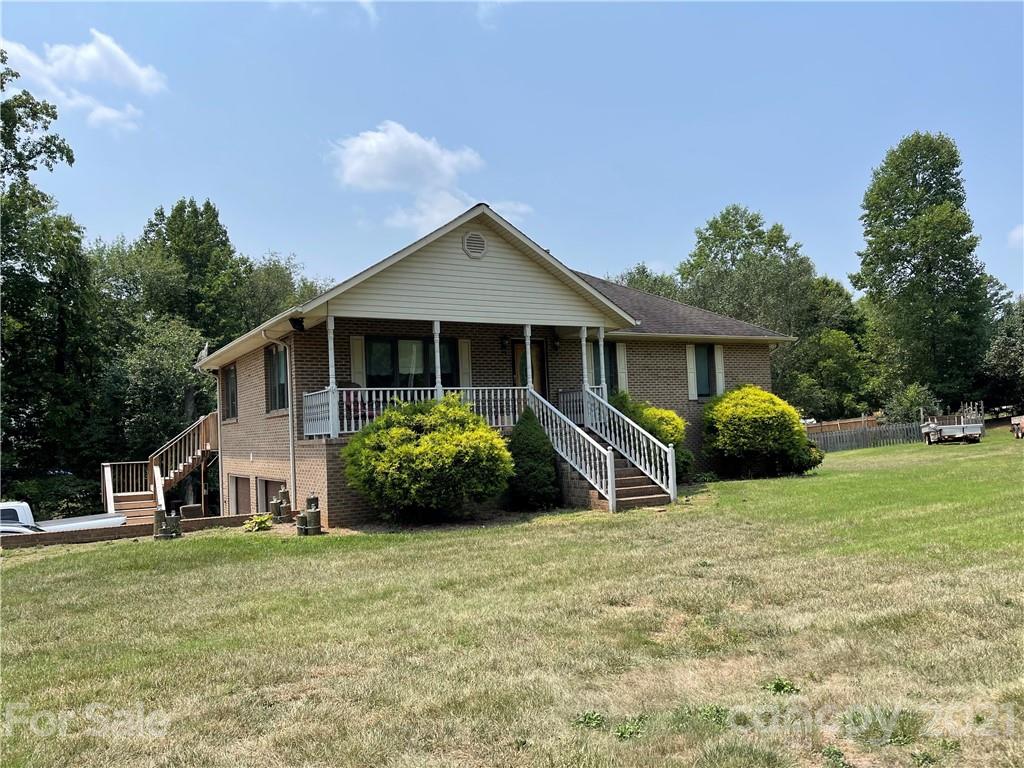 560 Robinhood Road Maiden, NC 28650 - Photo 2 of 16 Gallery Image 2