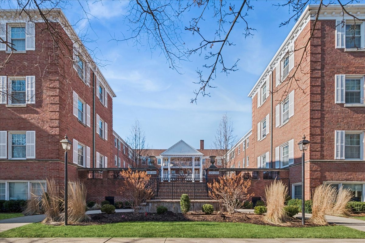 2258 Sherman Avenue, Unit 1 Evanston, IL 60201 - Photo 19 of 20