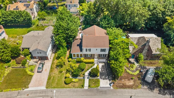 $1,350,000 | 74 Elaine Terrace, Yonkers, NY 10701