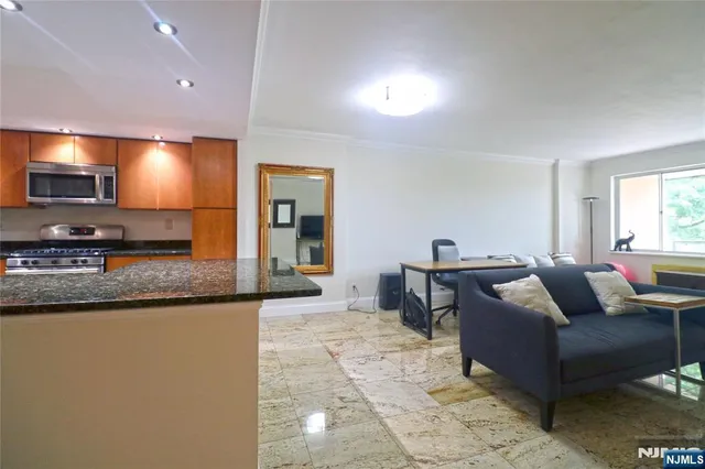 $280,000 | 1203 River Road, Unit 1G, Edgewater, NJ 07020