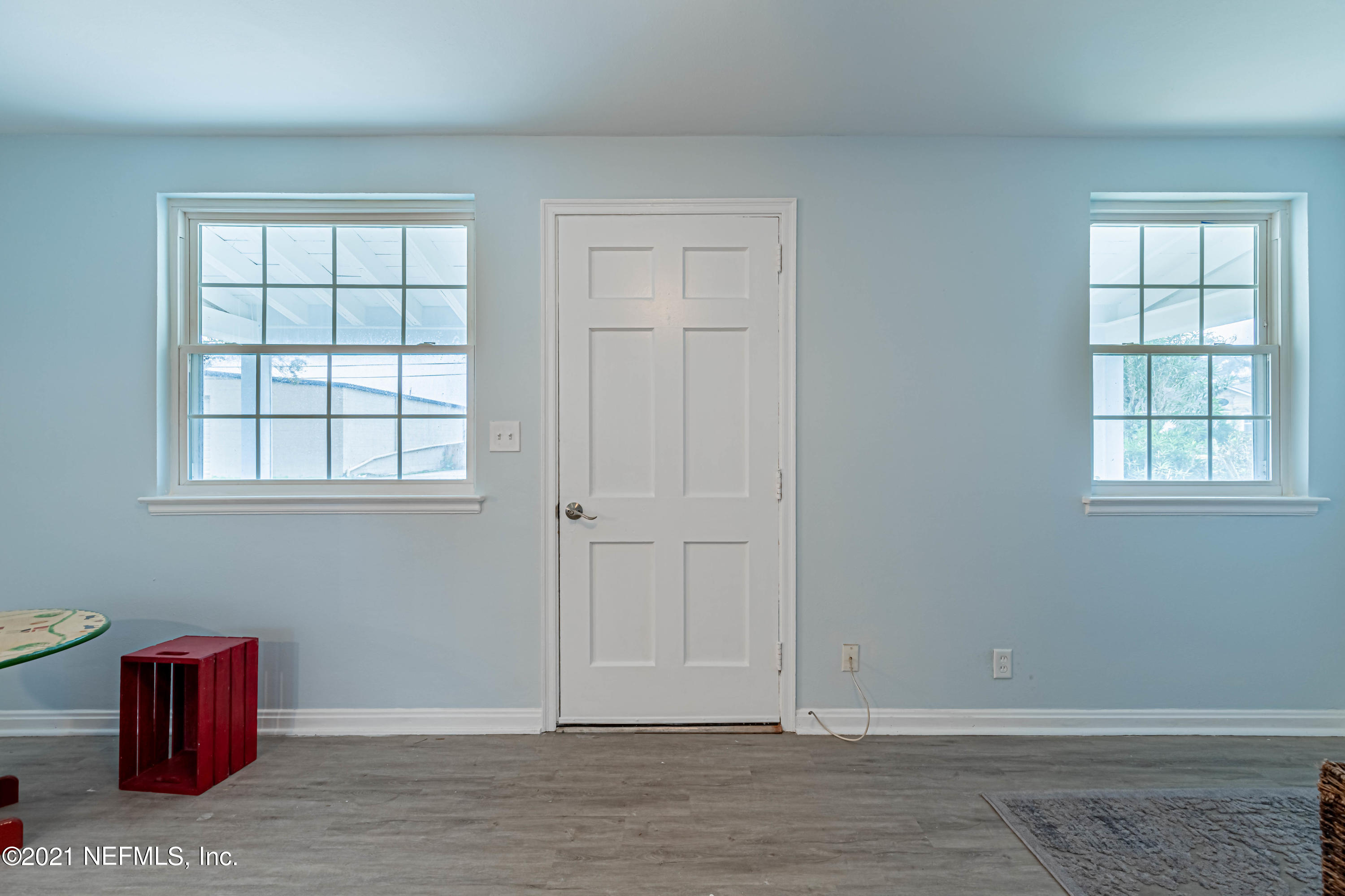 4455 Manchester Road Jacksonville, FL 32210 - Photo 3 of 19 6 Foyer