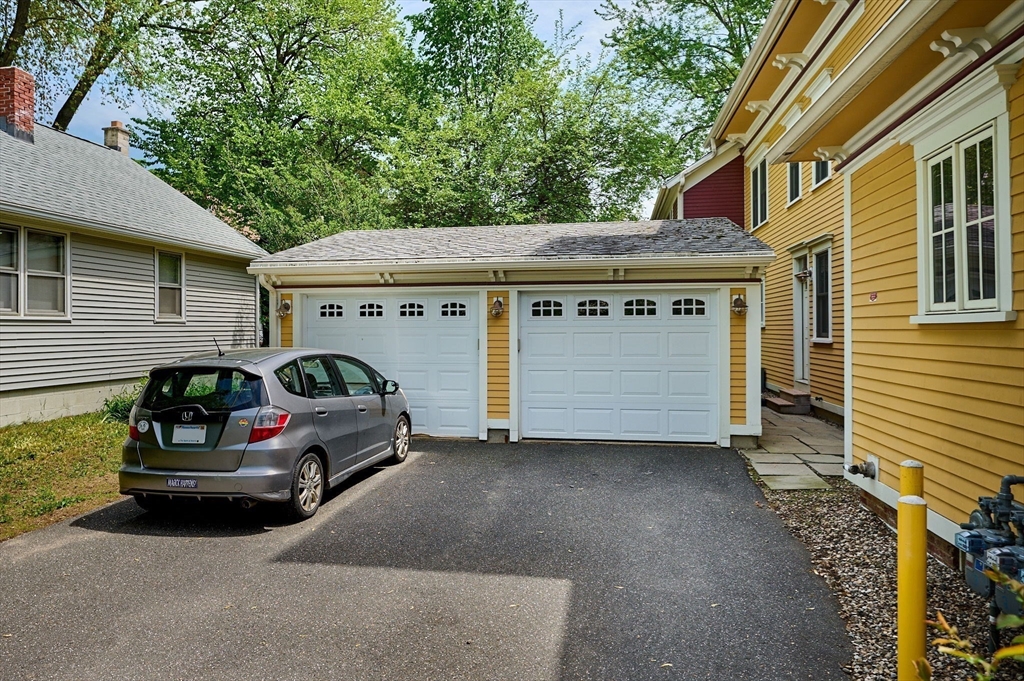 25 Union Street, Unit 2 Northampton, MA 01060 - Photo 6 of 38 a view of a car park in front of house