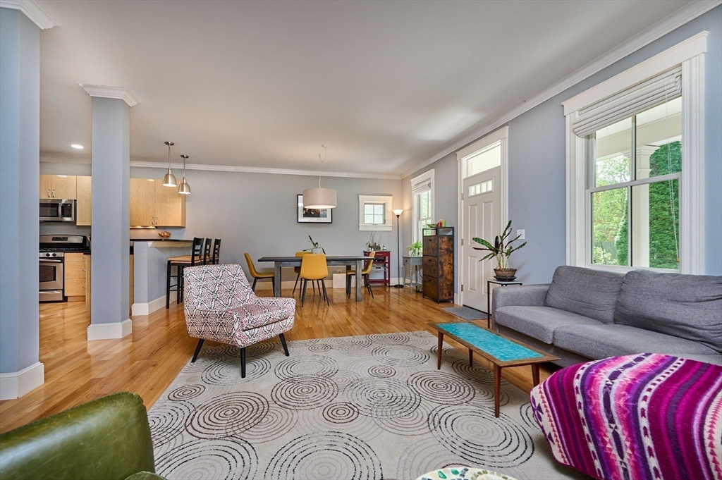 25 Union Street, Unit 2 Northampton, MA 01060 - Photo 10 of 38 a living room with furniture and a large window