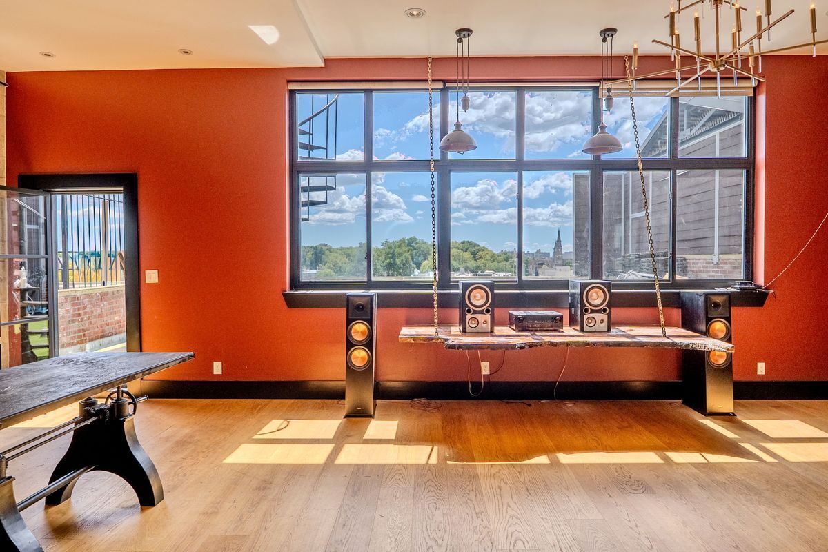 231 Norman Avenue, Unit 511 Brooklyn, NY 11222 - Photo 26 of 30 a room with gym equipment and window