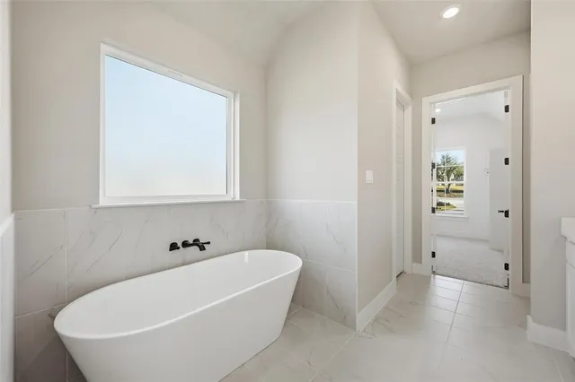 $539,900 | 1053 Llano Way, Poolville, TX 76487