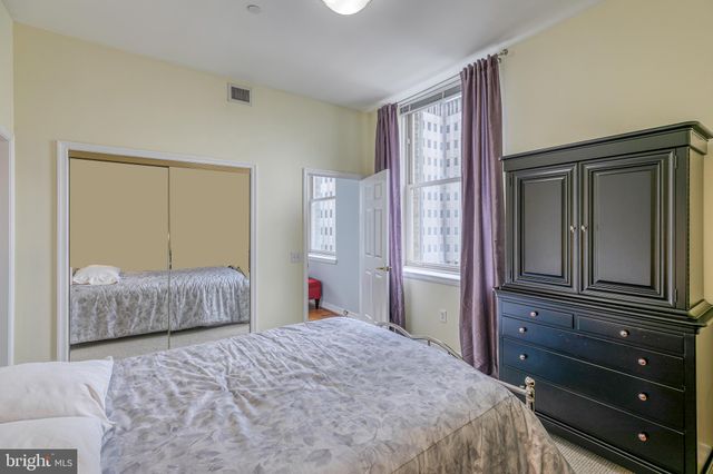 $605,000 | 1600 Arch Street, Unit 1217, Philadelphia, PA 19103