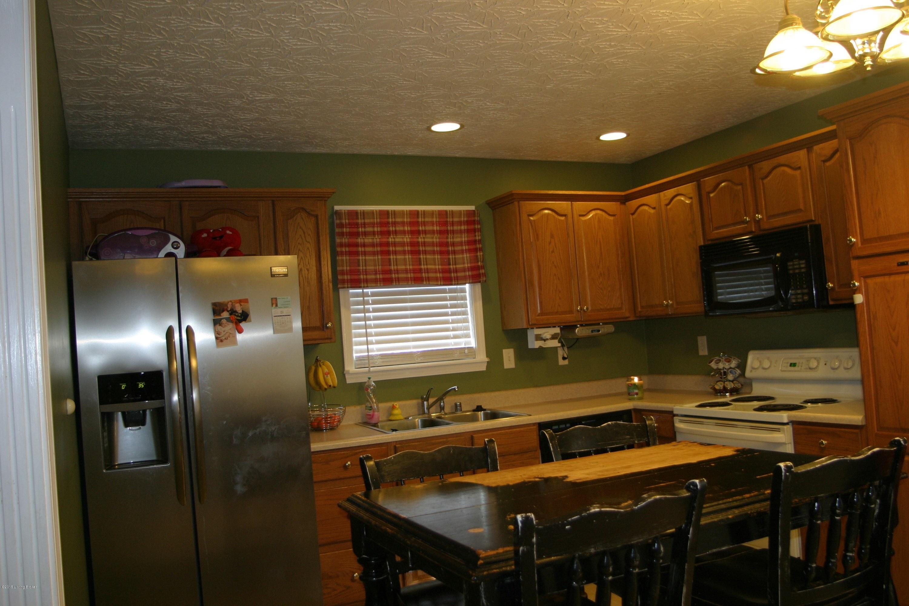 335 Forest Ridge Drive Mount Washington, KY 40047 - Photo 7 of 22 IMG_3380