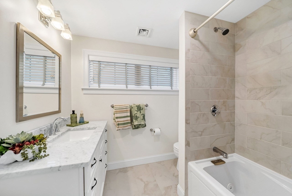 27 Beryl Street Boston, MA 02131 - Photo 25 of 39