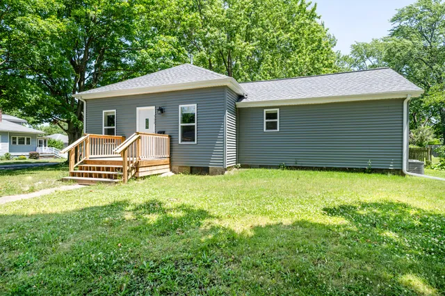 $269,900 | 308 North Elm Street, Three Oaks, MI 49128