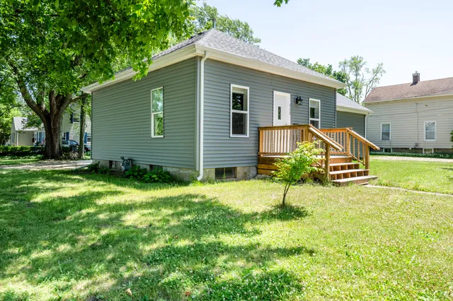 $269,900 | 308 North Elm Street, Three Oaks, MI 49128