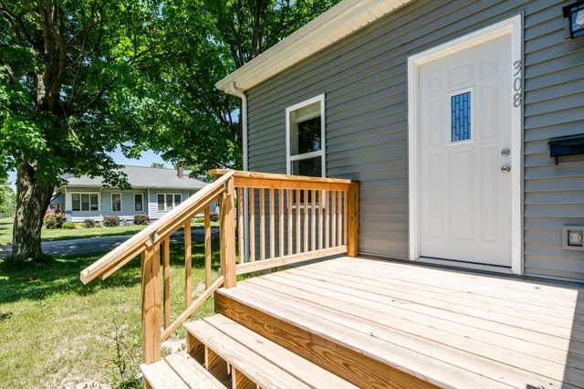 $269,900 | 308 North Elm Street, Three Oaks, MI 49128