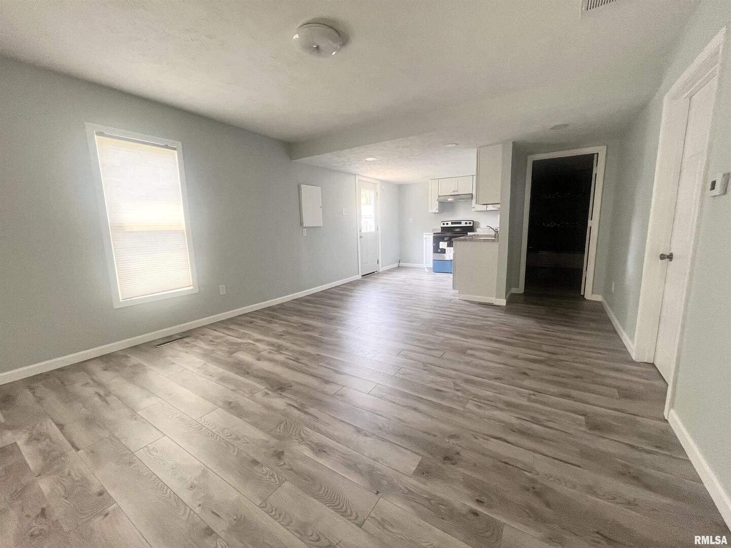 421 North 18th Street Herrin, IL 62948 - Photo 4 of 23