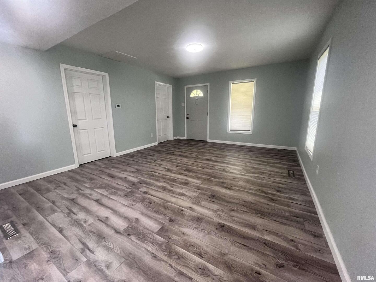 421 North 18th Street Herrin, IL 62948 - Photo 5 of 23