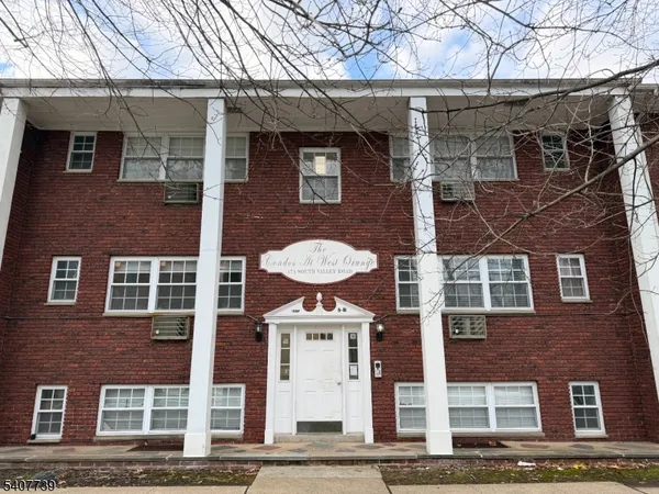 $2,000 | 17 South Valley Road, Unit 9, West Orange, NJ 07052