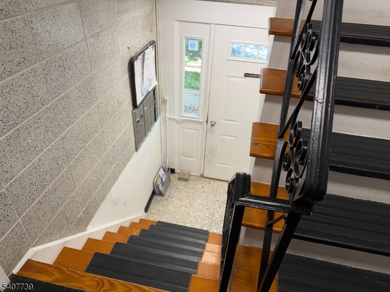 17 South Valley Road, Unit 9 West Orange, NJ 07052 - Photo 2 of 15