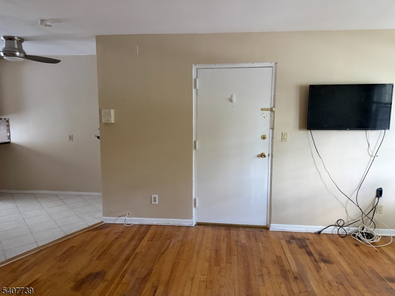 17 South Valley Road, Unit 9 West Orange, NJ 07052 - Photo 4 of 15