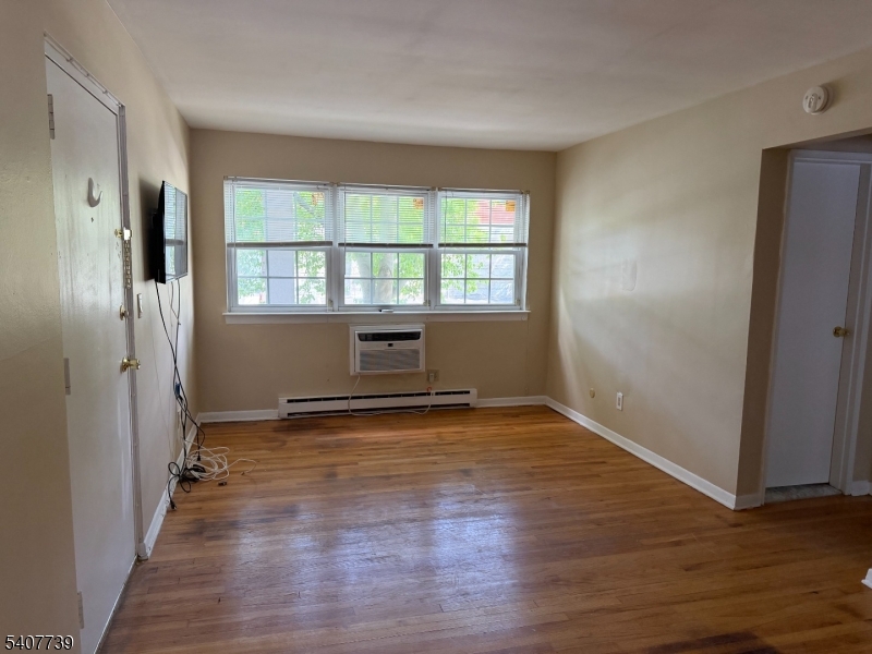 17 South Valley Road, Unit 9 West Orange, NJ 07052 - Photo 6 of 15
