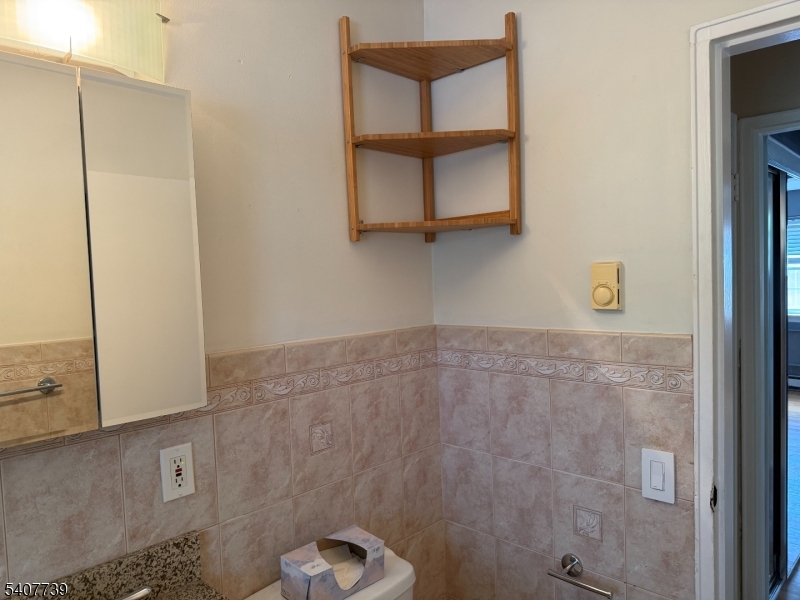 17 South Valley Road, Unit 9 West Orange, NJ 07052 - Photo 10 of 15