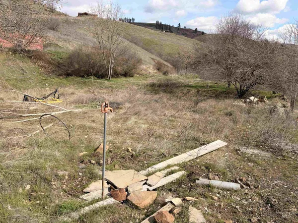 $225,000 | 36171 River Road, Lenore, ID 83541