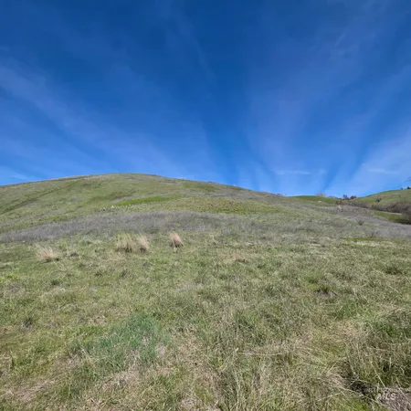 $225,000 | 36171 River Road, Lenore, ID 83541