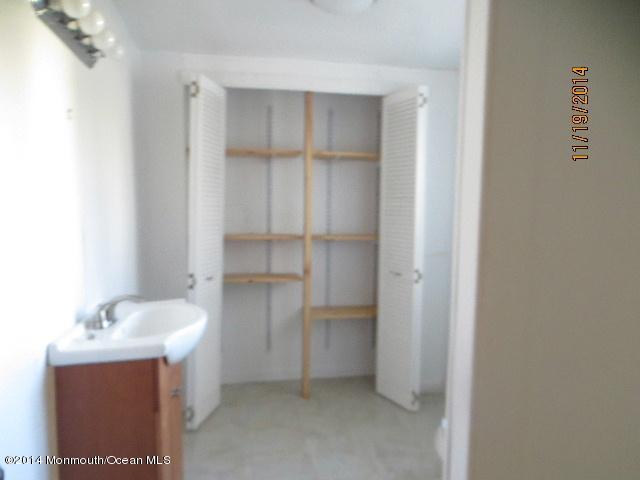 219 Ravine Drive Matawan, NJ 07747 - Photo 6 of 17 IMG_6631