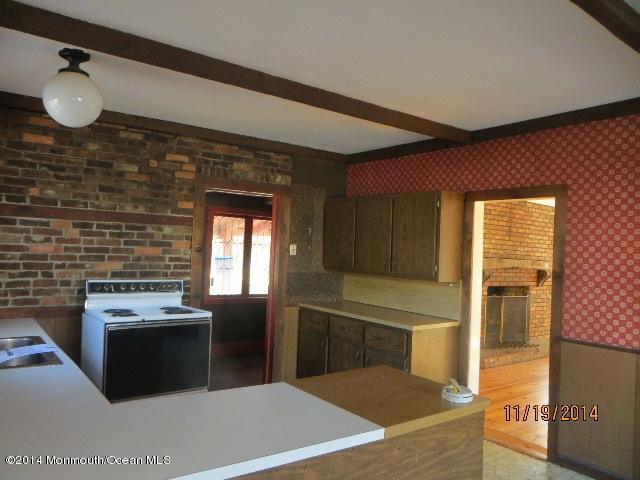 219 Ravine Drive Matawan, NJ 07747 - Photo 8 of 17 IMG_6633