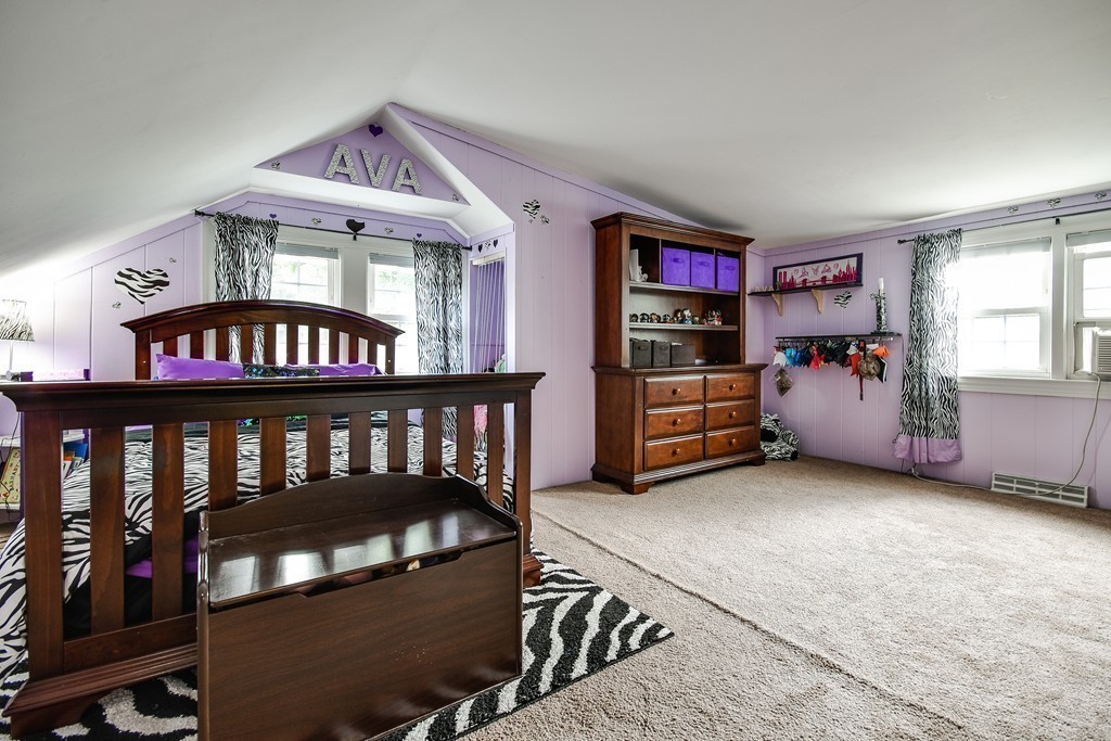 9 Oak Knoll Road Natick, MA 01760 - Photo 19 of 29 Gallery Image 19