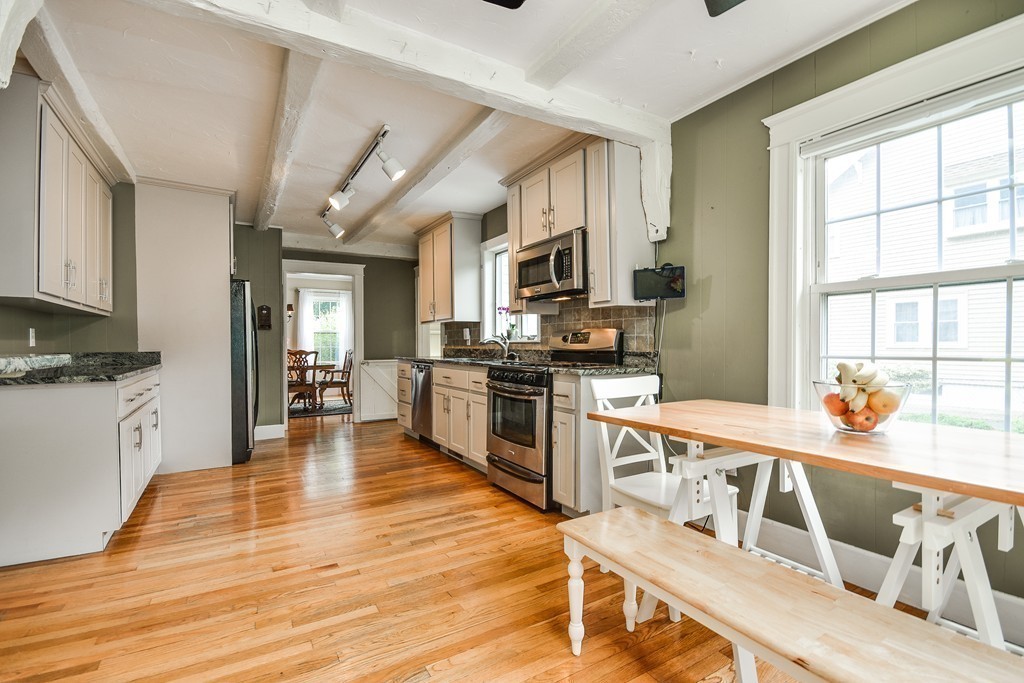 9 Oak Knoll Road Natick, MA 01760 - Photo 5 of 29 Gallery Image 5