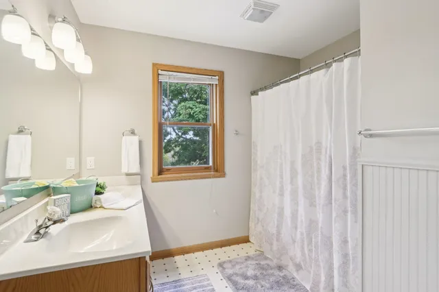 $697,000 | 2445 East Gaston Road, Cottage Grove, WI 53527