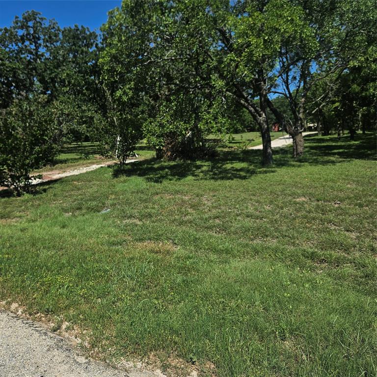 Entry Drive to Property of County Road 3672