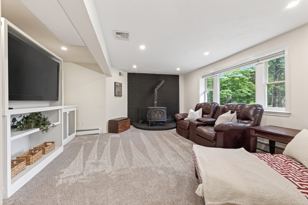 42 Willow Road Hanover, MA 02339 - Photo 23 of 38