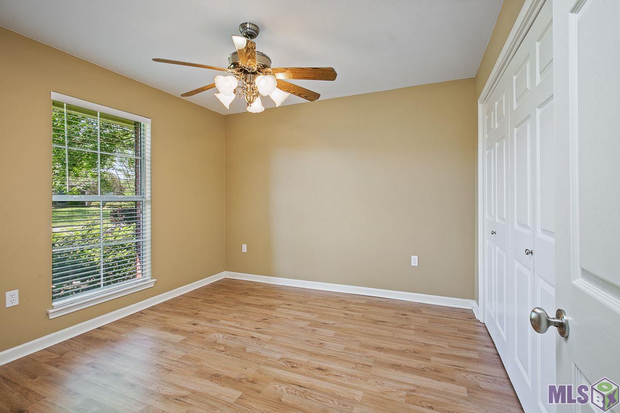 11111 Paddock Avenue Baton Rouge, LA 70816 - Photo 14 of 26