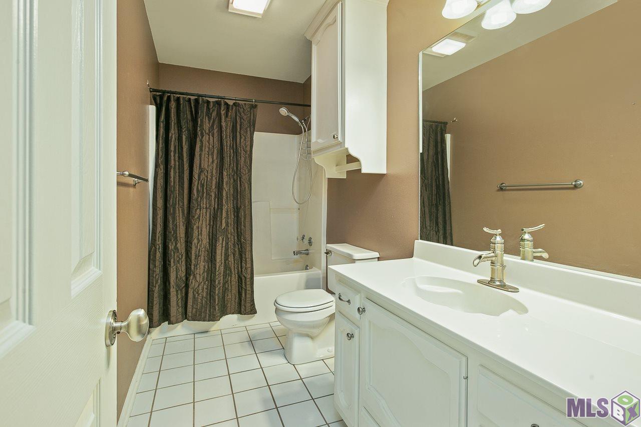 11111 Paddock Avenue Baton Rouge, LA 70816 - Photo 15 of 26