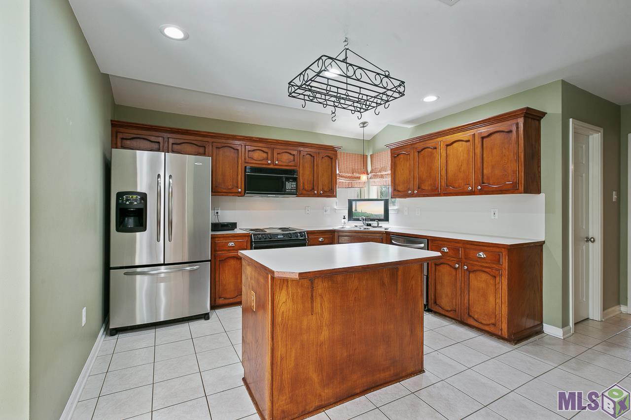 11111 Paddock Avenue Baton Rouge, LA 70816 - Photo 10 of 26