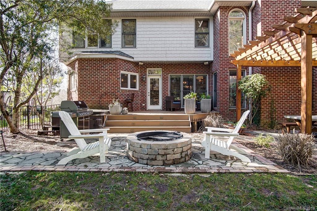 18408 Dembridge Drive, Unit 21 Davidson, NC 28036 - Photo 33 of 34 a front view of a house with entertaining space