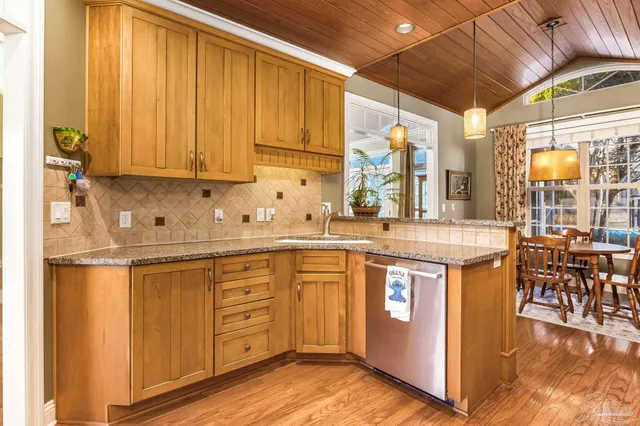 $675,000 | 946 Bucyrus Lane, Cantonment, FL 32533