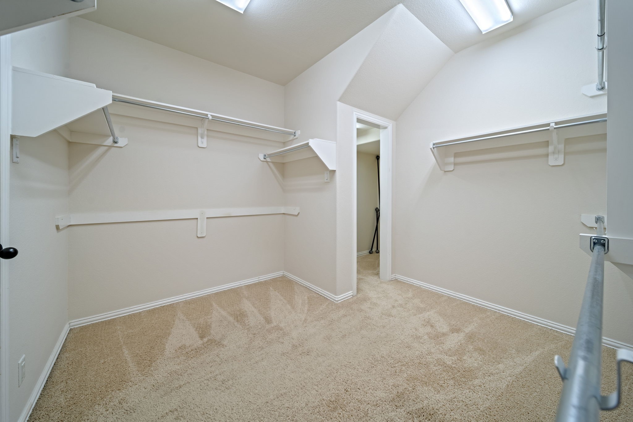 8115 Spreadwing Street Conroe, TX 77385 - Photo 30 of 45 a view of an empty walk in closet