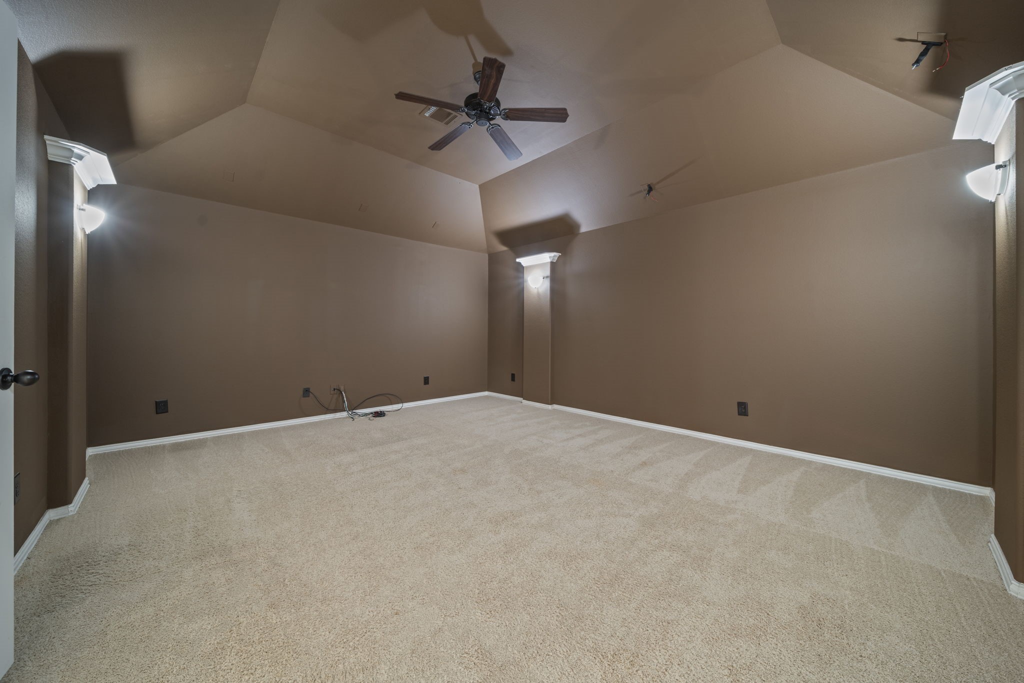 8115 Spreadwing Street Conroe, TX 77385 - Photo 38 of 45 a view of an empty room