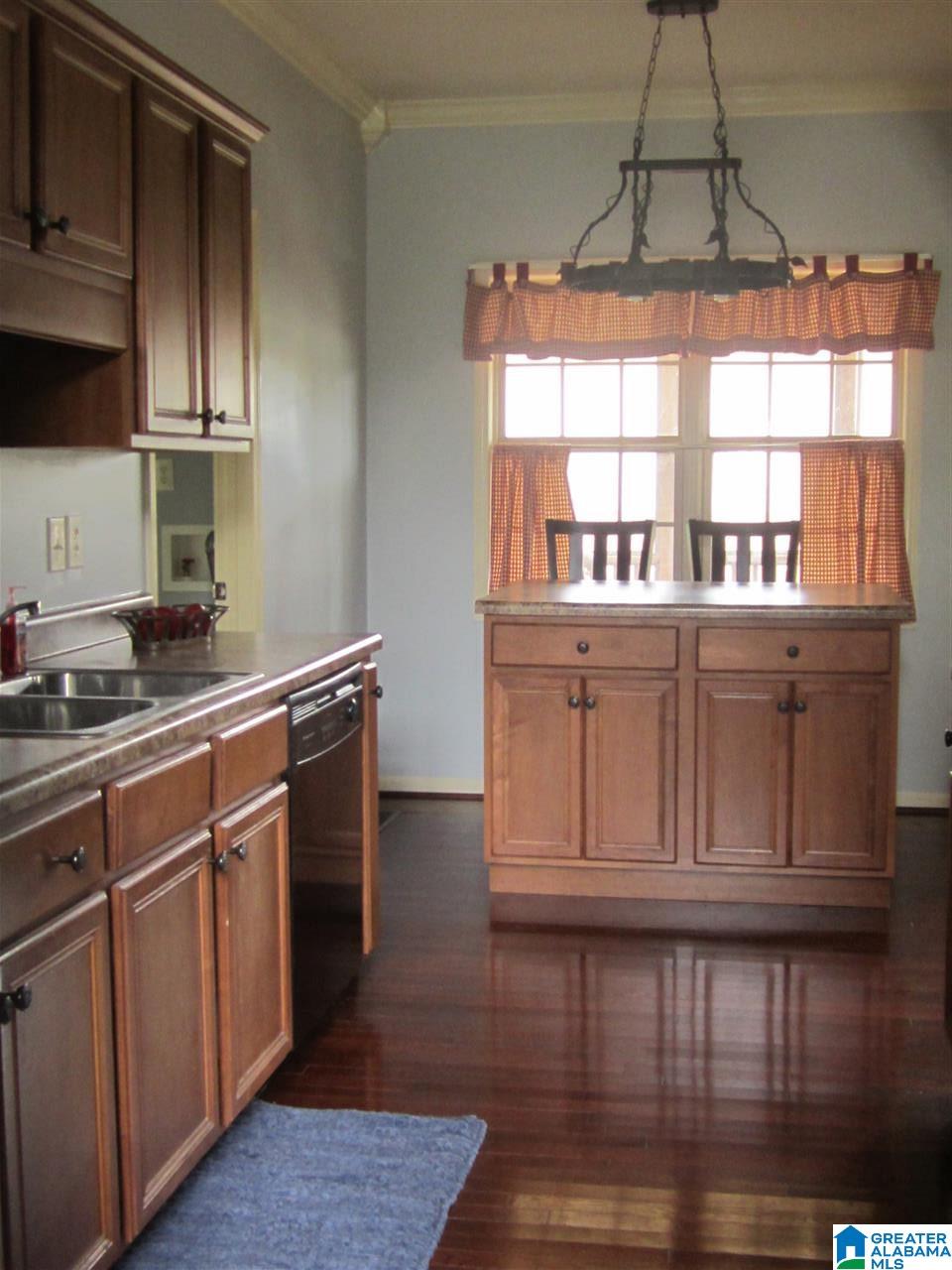 705 Ridgefield Circle Odenville, AL 35120 - Photo 10 of 36