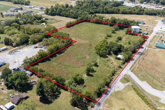 $266,000 | 0 West Main Street, McLeansboro, IL 62859