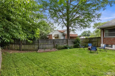 $300,000 | 9509 Arban Drive, Crestwood, MO 63126