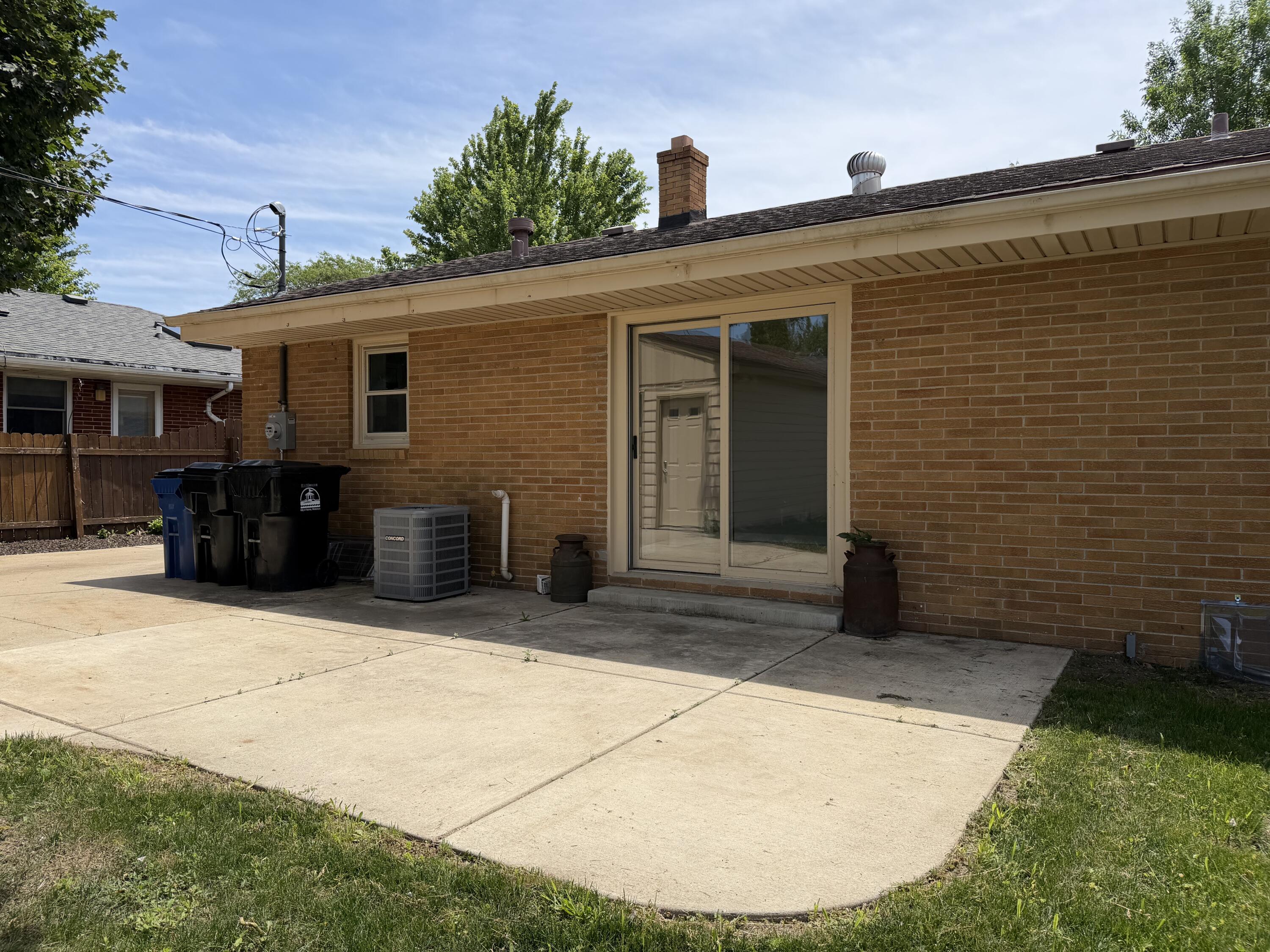 1010 Shorecrest Drive Racine, WI 53402 - Photo 14 of 14 Patio