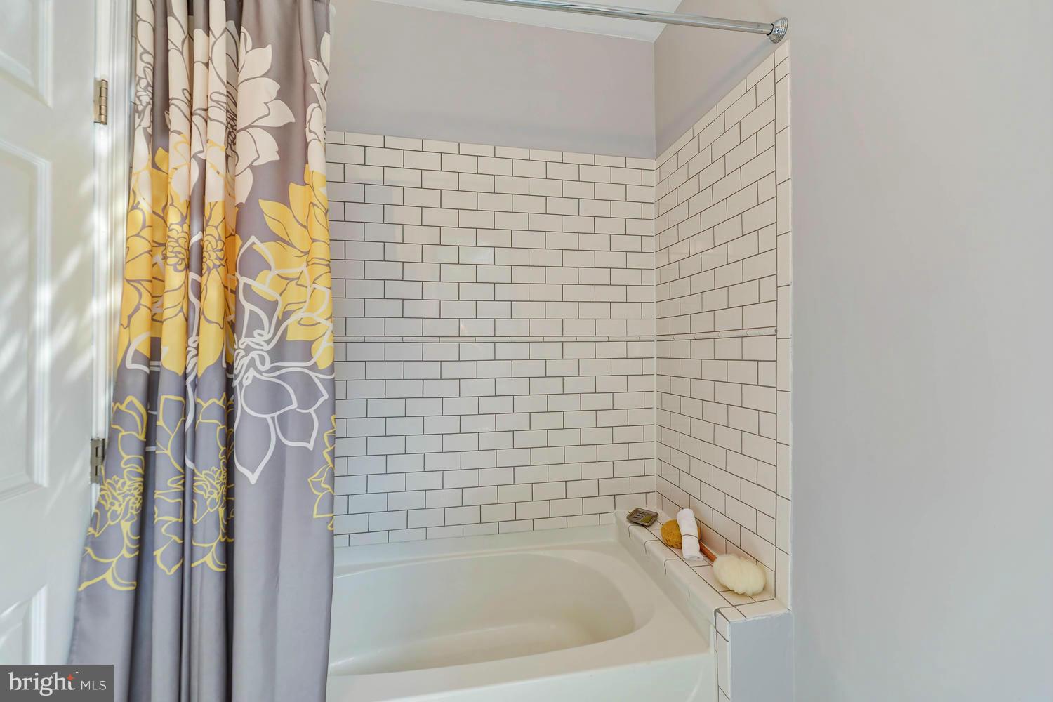3100 Connecticut Avenue Northwest, Unit 304 Washington, DC 20008 - Photo 12 of 15 a bathroom with a tub